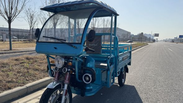 Uzen Electric Tricycles
